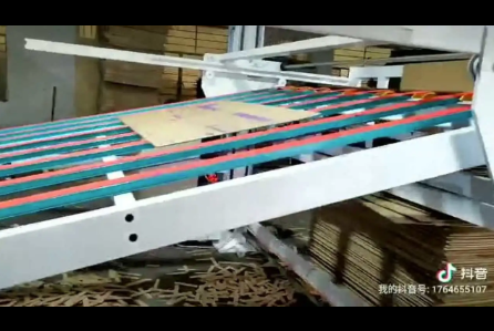 前緣送紙雙色印刷開槽大聯(lián)動，高速機(jī)視頻